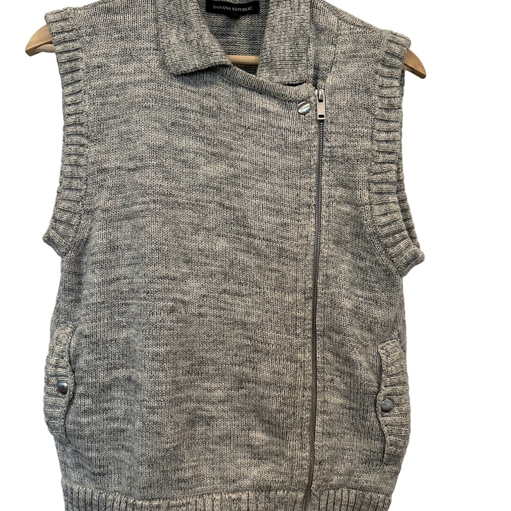 Banana Republic Gray Knit Vest